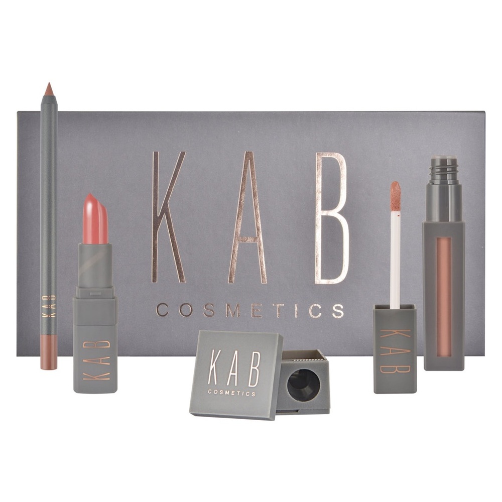 KAB COSMETICS UNDRESS ME LIP KIT PERFECT SOFT SHINE VANILLA CUPCAKE SCENT